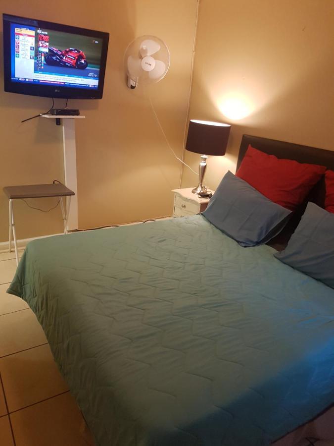 Hotel The Fairlands Hideout Johannesburg Pokój zdjęcie